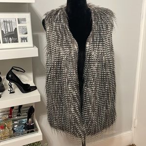 OLIVE + OAK Faux Fur Best NWT